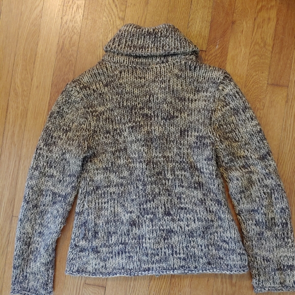 Moda Wool Toggle Sweater - Picture 2 of 5